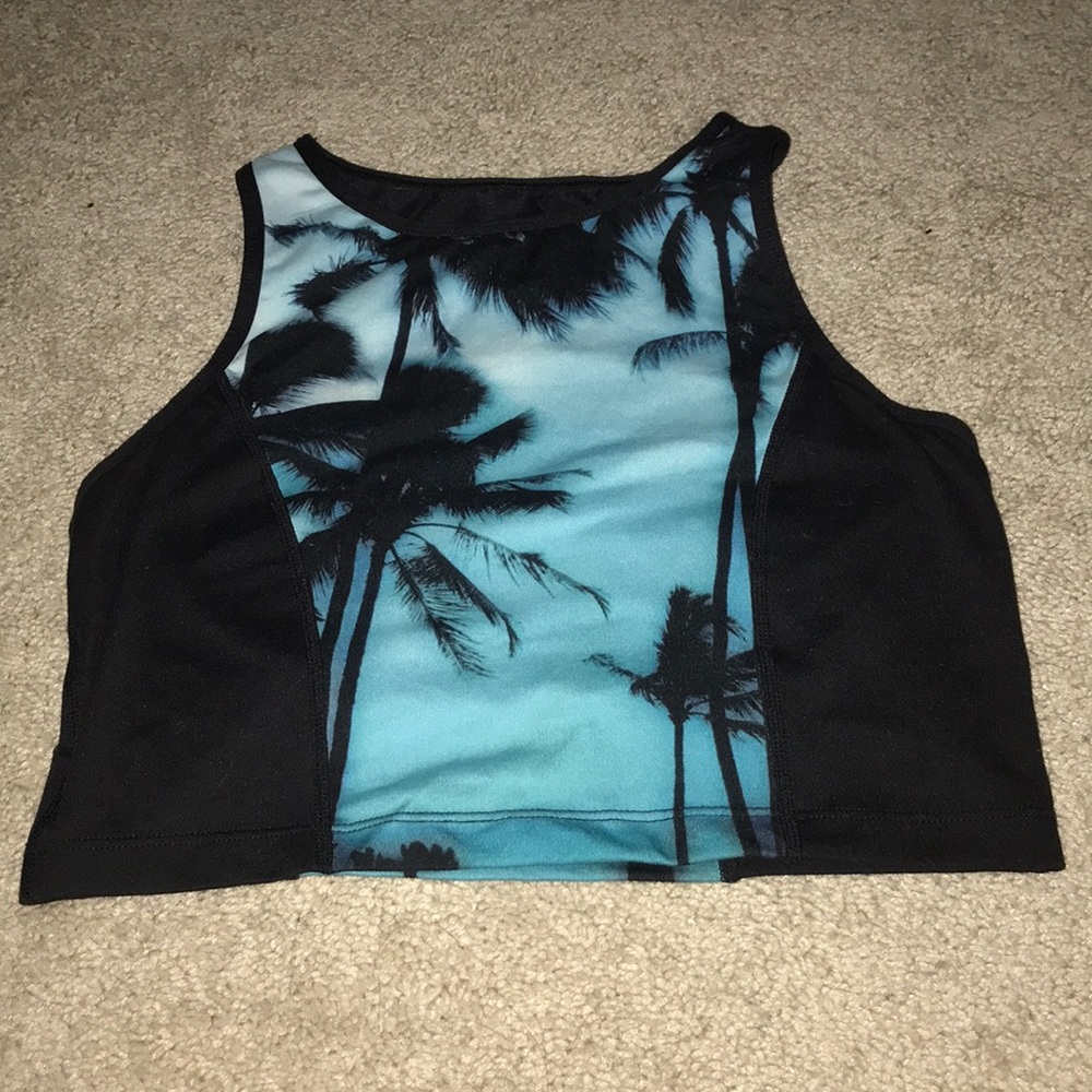 Crop top